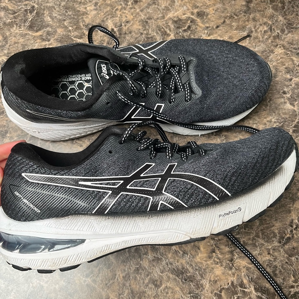 ASICS GT2000 10 Running Shoes Sz 8.5